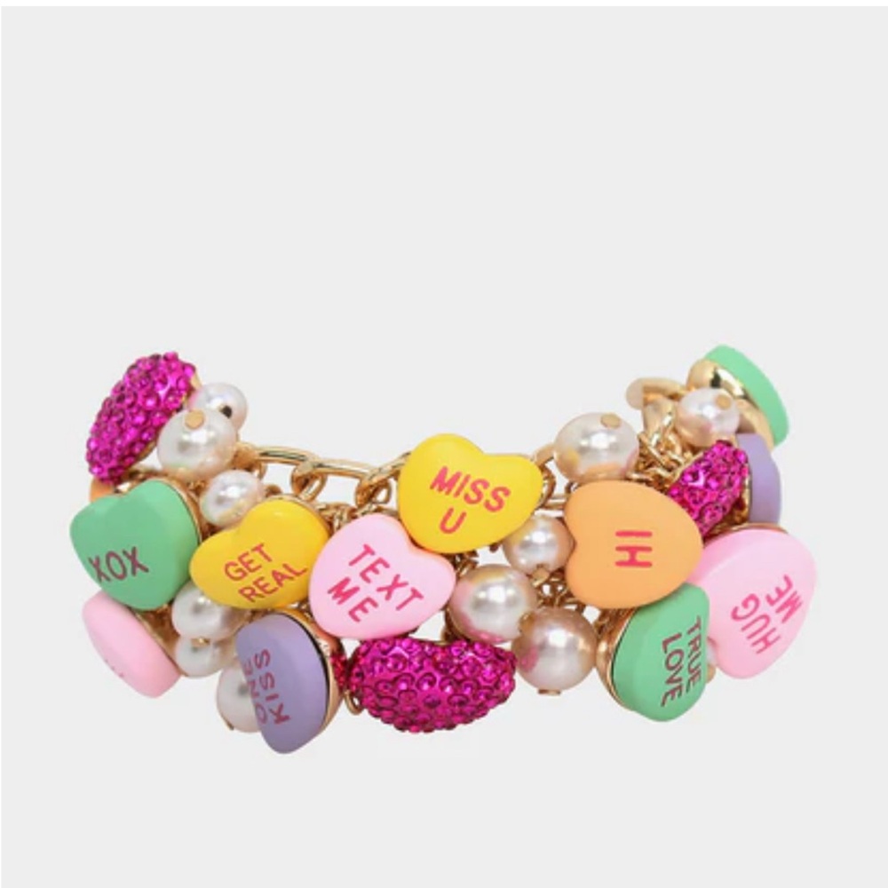 NWT Betsey Johnson Sweetheart and Pearl Toggle Bracelet - Picture 2 of 4